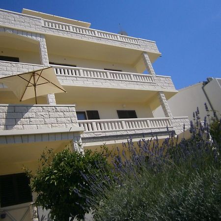 Bed & Breakfast Huljic Χβαρ Εξωτερικό φωτογραφία