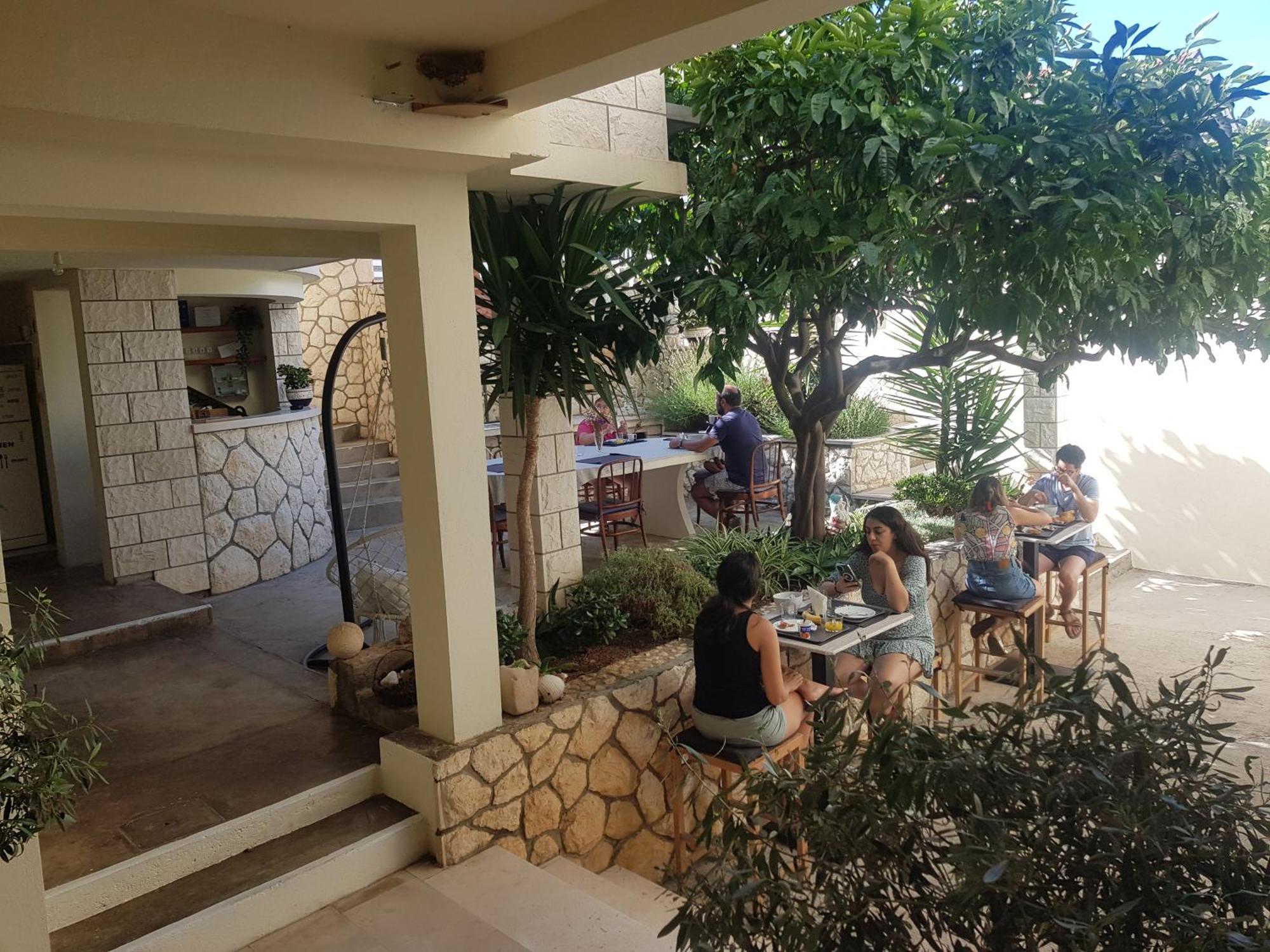 Bed & Breakfast Huljic Χβαρ Εξωτερικό φωτογραφία